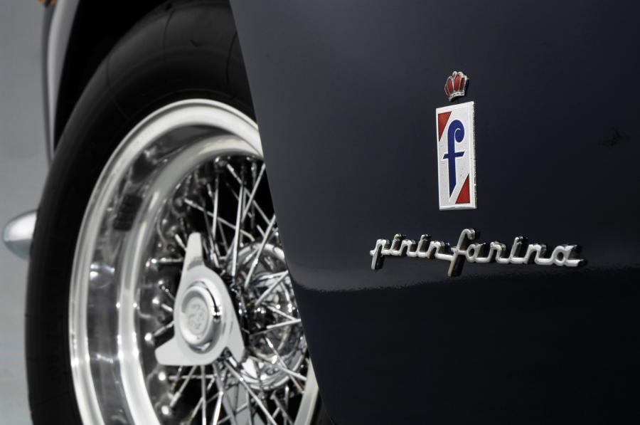  Ferrari 250 GTE 1961 года  (фото 2 из 8)